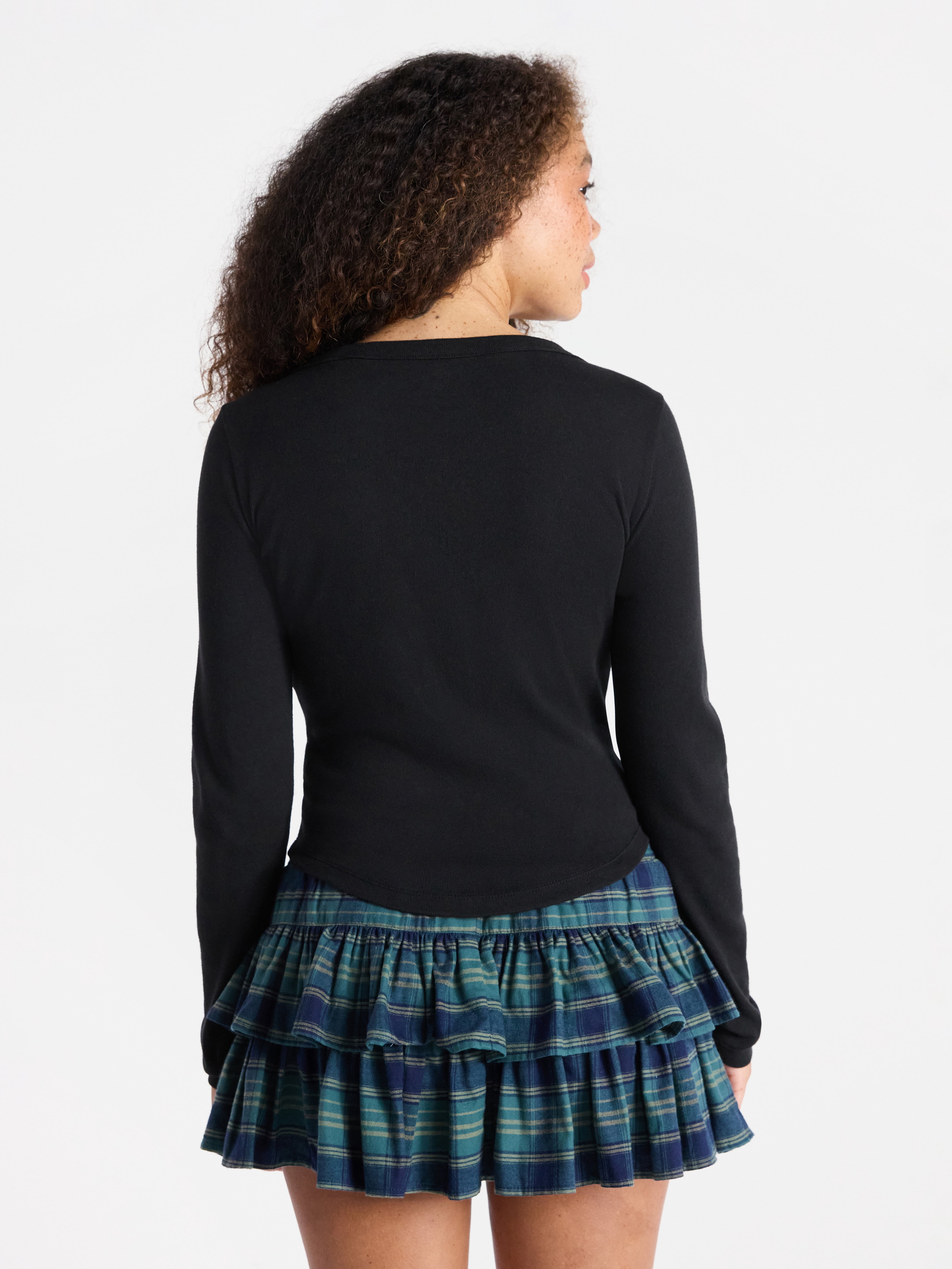 No Boundaries Henley Top with Long Sleeves, Women’s Sizes XXS-XXL