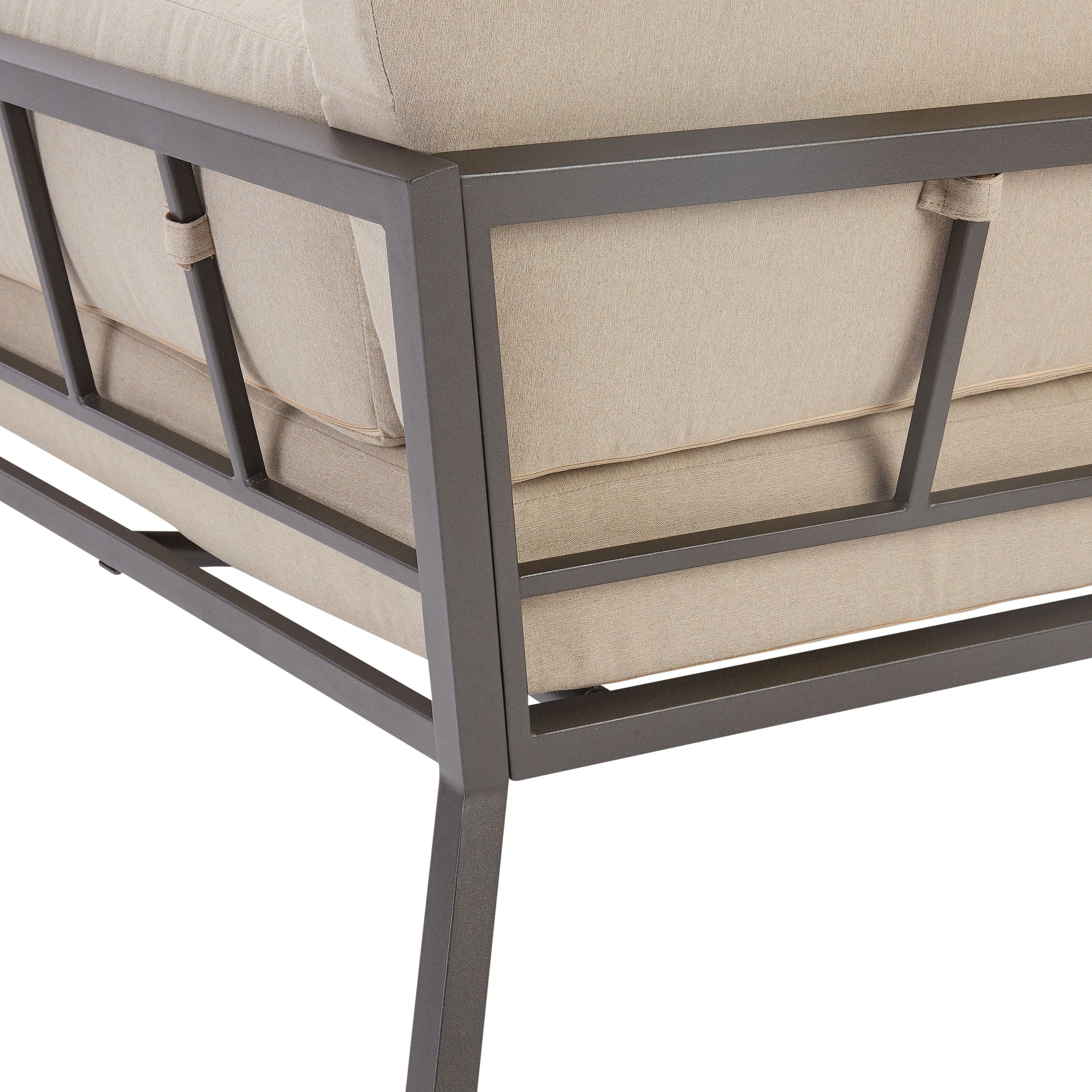 Mainstays Peoria Outdoor Oversized Cushioned Metal Daybed