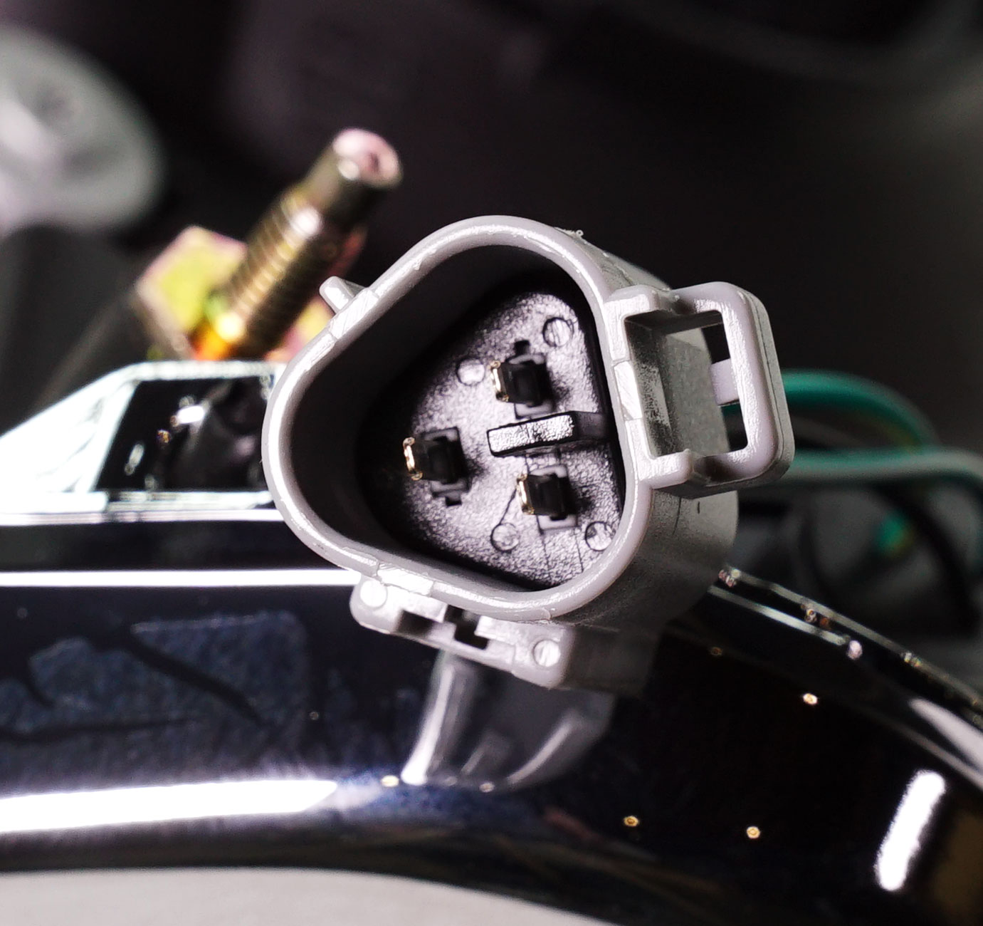 Headlight Compatible With 2000-2004 Mitsubishi Montero Sport Left Driver Halogen With bulb(s)