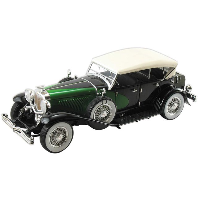 Modelo Diecast Signature Models Duesenberg 1934 1:18 réplica a escala 1:18 de carrocería negra y verde con techo crema, vista 3/4 frontal; construcción en metal diecast y plástico, rines de radios con llantas blancas, parachoques y faros cromados, puertas y capó que se abren; fondo blanco de estudio. Diseñado para coleccionistas adultos y apto para exhibición en vitrina.