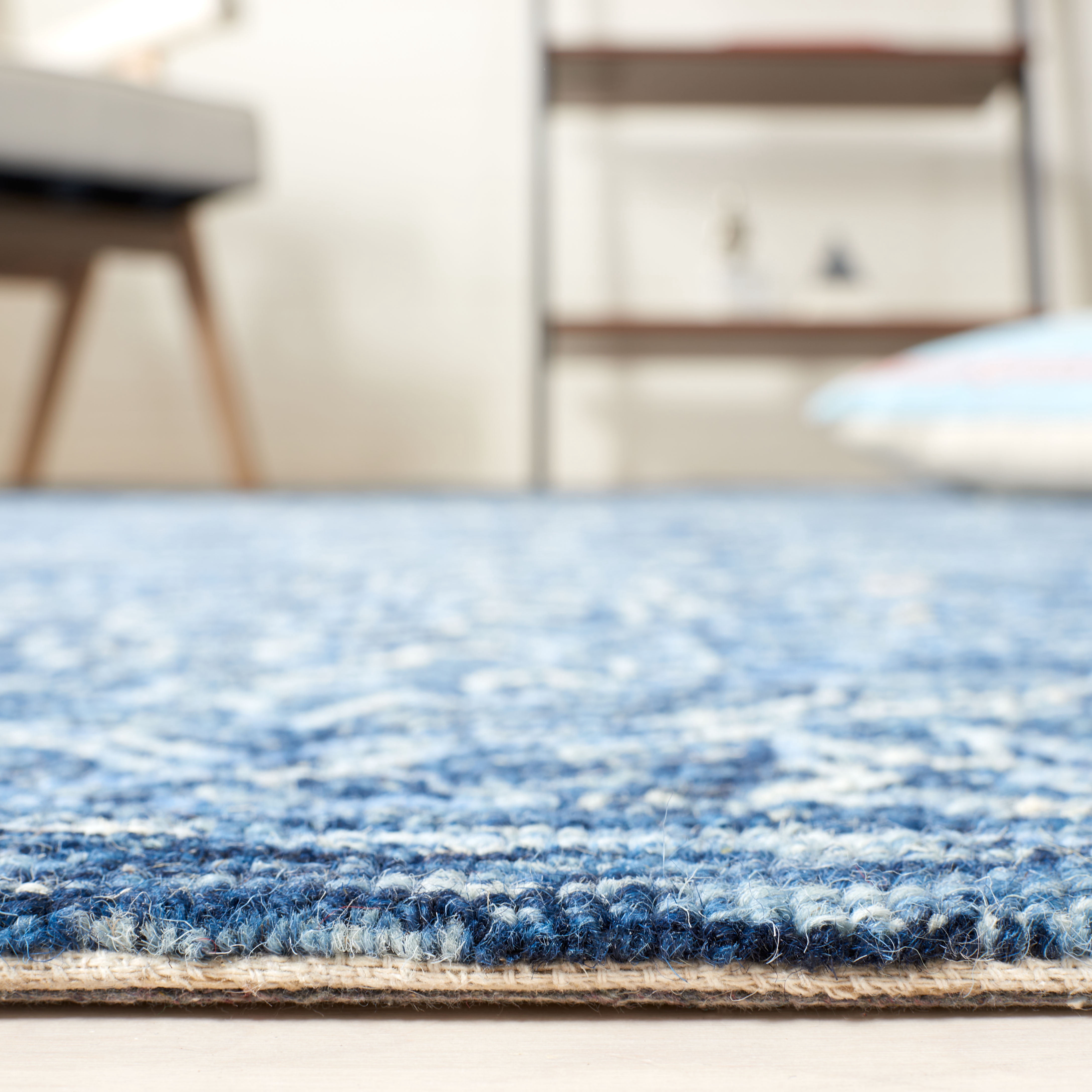 Safavieh Metro Ognena Medallion Runner Rug, Blue, 2'3" x 9'
