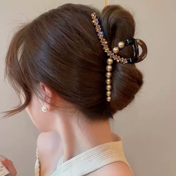 Large Shark Clips for Thick Hair - Stylish and Secure Hold for Everyday Use