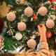 thumbnail image 3 of Bolas de Navidad, Bolas Flocked de Navidad, Bolas de Cristal de Navidad, Set de Cuatro Bolas de Navidad, Bolas de Navidad Colgantes, Bolas de Navidad con Brillo, Bolas de Navidad para Árbol de, 3 of 8