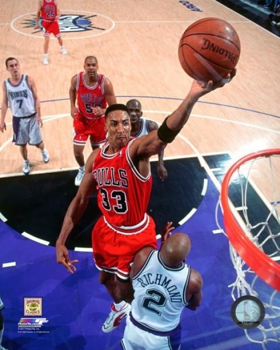 Scottie Pippen 1995-96 Action Photo Print (20 X 24) - Walmart.com ...