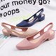 thumbnail image 3 of Sandalias casuales de moda para mujer, conjunto de hilo de tierra de fondo plano de plástico de boca poco profunda coreana, aumento de altura interior de cabeza, sandalias de playa de gelatina de, 3 of 6
