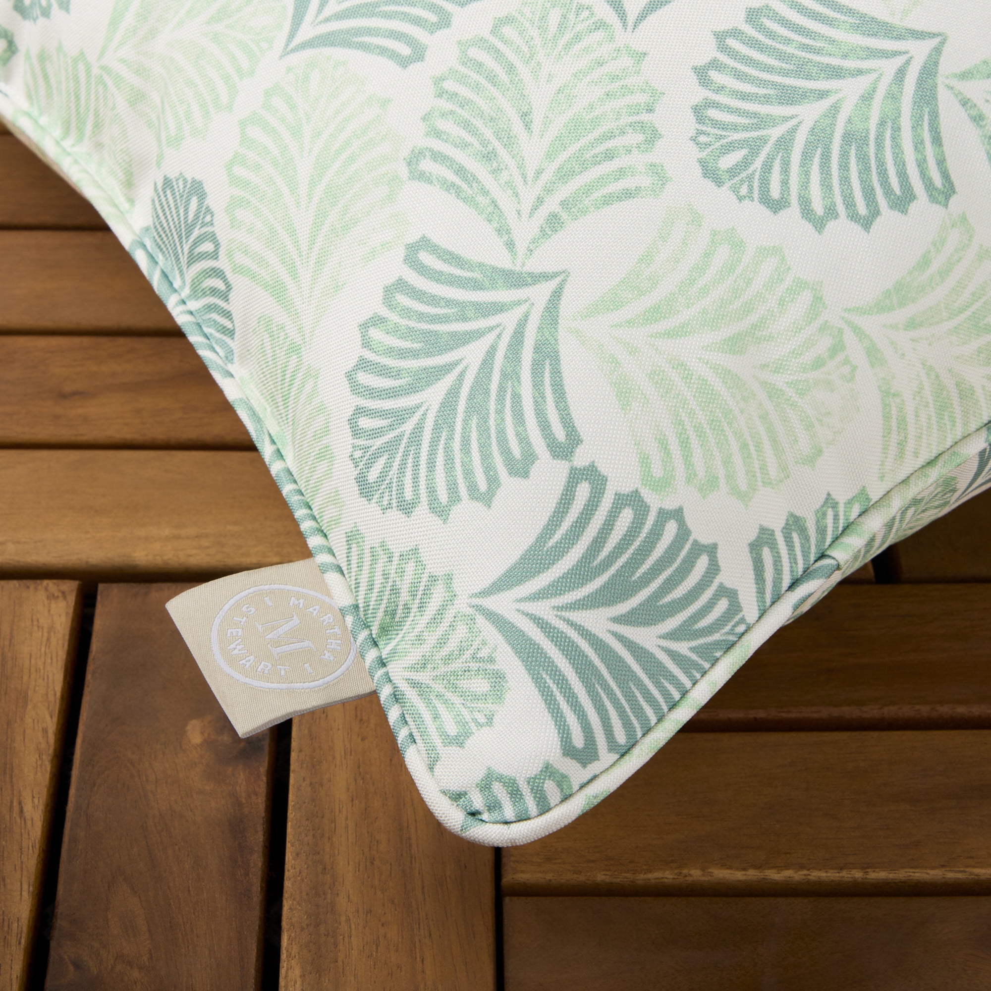 MARTHA STEWART Modern Banana Leaves Indoor Outdoor Decorative Pillow 2-Pack Set, UV Fade Resistant, Water Repellent, Printed Tropical Design, Green, 18"x18"