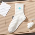 thumbnail image 1 of Calcetines deportivos hasta media pantorrilla calcetines de algodón medias blancas otoño e invierno calcetines bordados para mujer, 1 of 6