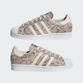 thumbnail image 2 of Tenis Adidas Superstar W, 2 of 5