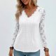 thumbnail image 2 of Encaje Manga Larga Tops para las Mujeres Más Tamaño V-Cuello Sólido Casual Blusa, Suave Suéter de Poliéster, Primavera de Uso Diario, 2 of 9