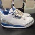 thumbnail image 4 of Taille 10 - Jordan 3 Rétro Mid Washington Wizards, 4 of 6