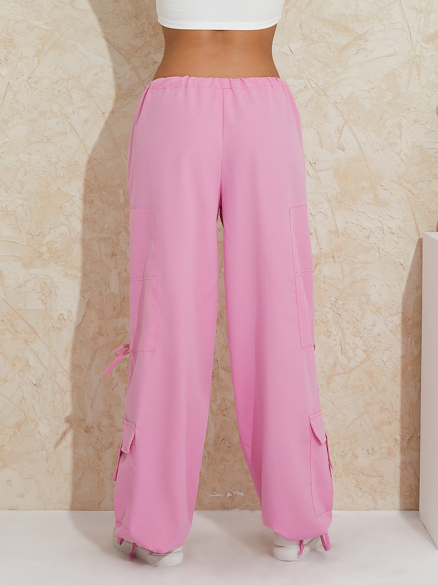 Fuchsia Pants Outfits For Stylish Ladies | Pink pants outfit, Pink trousers  outfit, Hot pink pants