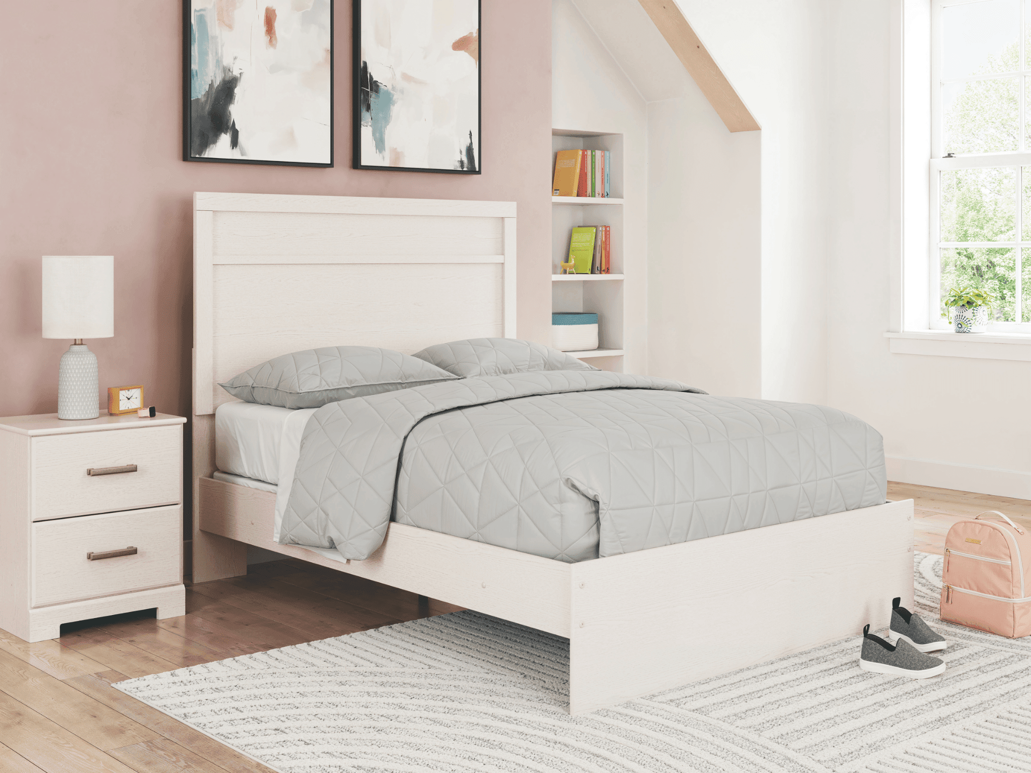 Signature Design by Ashley Stelsie Kids Full Panel Bed with Headboard and Footboard, White Finish