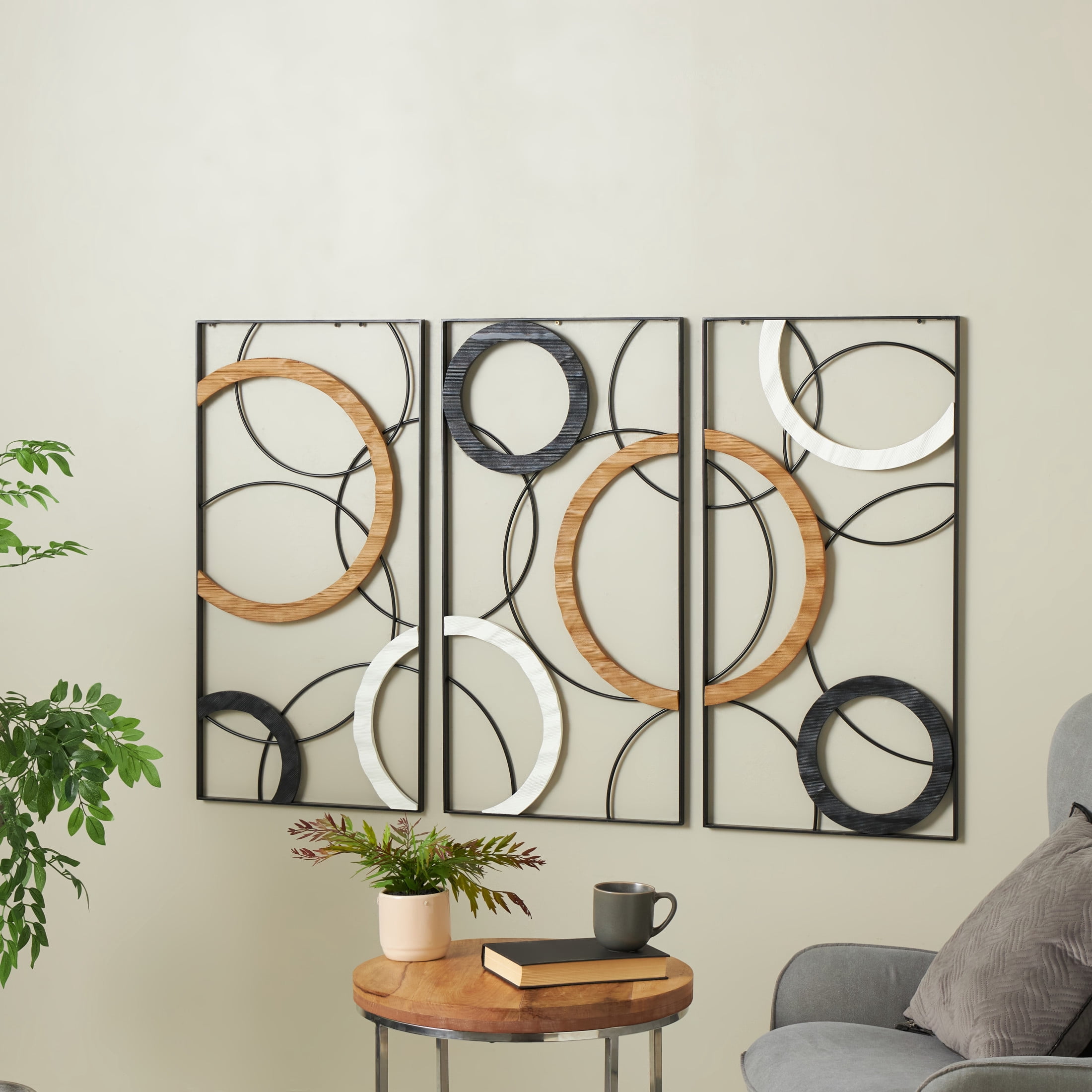 DecMode Black Metal Overlapping Circles Geometric Wall Decor with Brown and White Wooden Accents (3 Count)