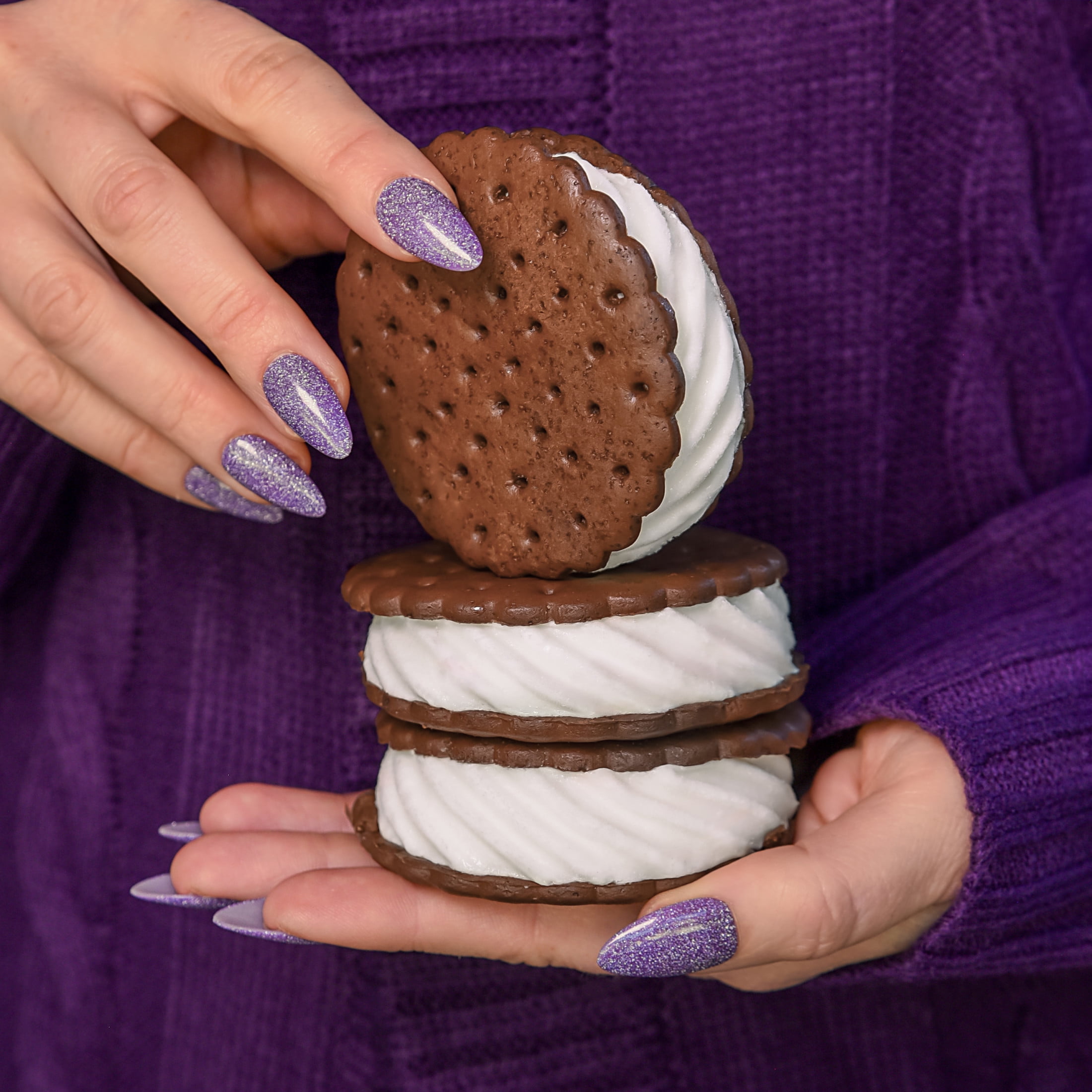Skinny Cow Vanilla Gone Wild! Light Ice Cream Sandwiches, 4 Count