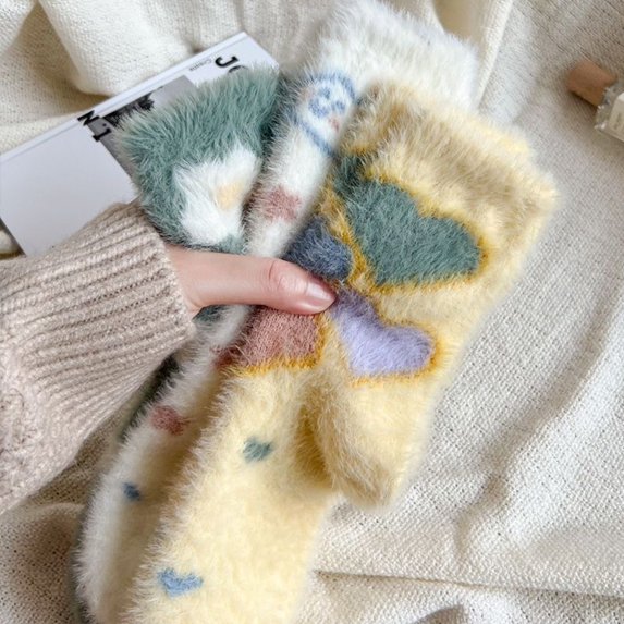 Women Ladies Flower Heart Pattern Soft Plush Keep Warm Mink Velvet Socks Sleeping Socks Winter Socks Middle Tube Sock WHITE