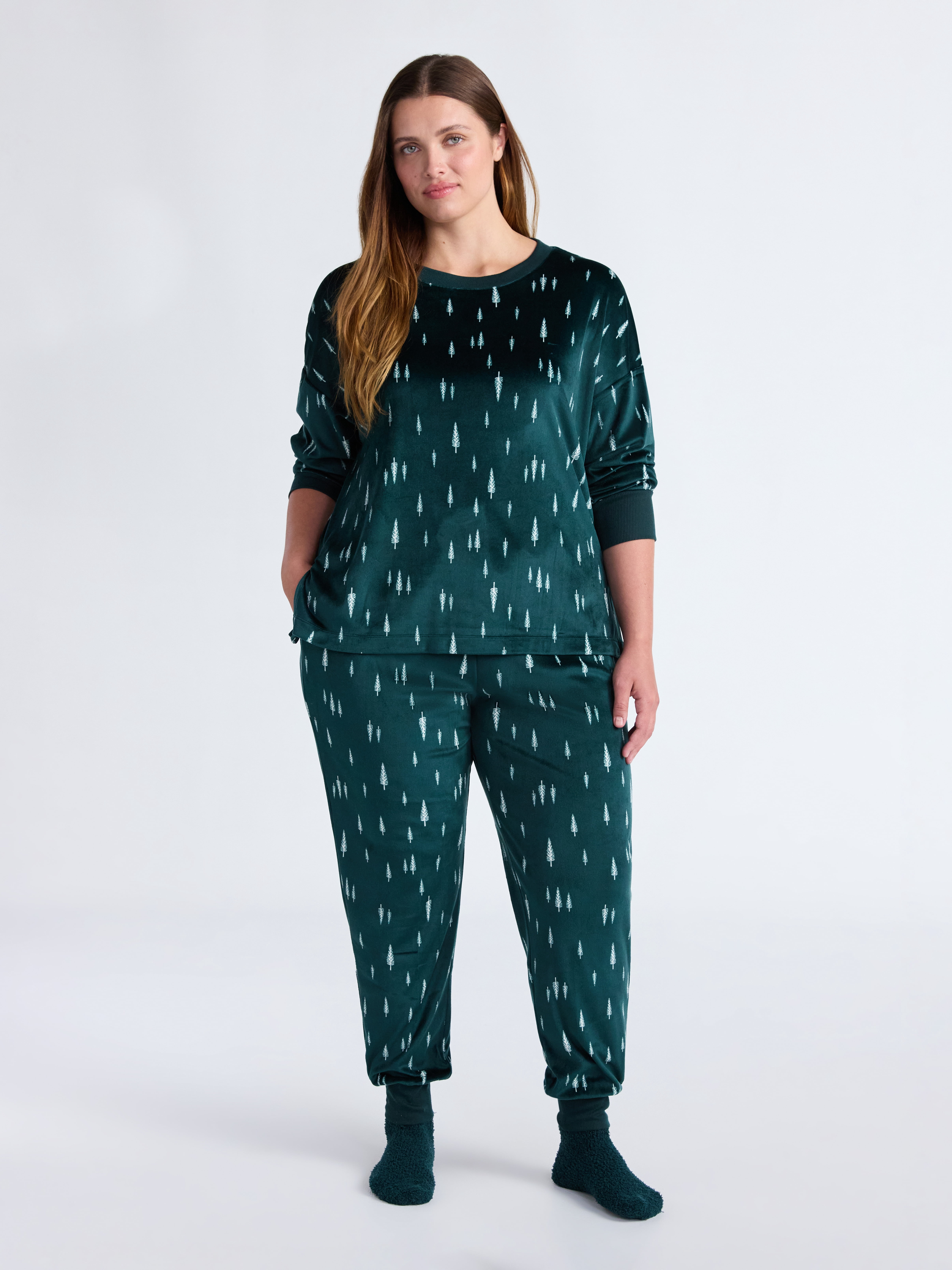 Joyspun Women’s Stretch Velour Long Sleeve Top, Pants, and Socks Pajama Set, 3-Piece, Sizes XS-4X