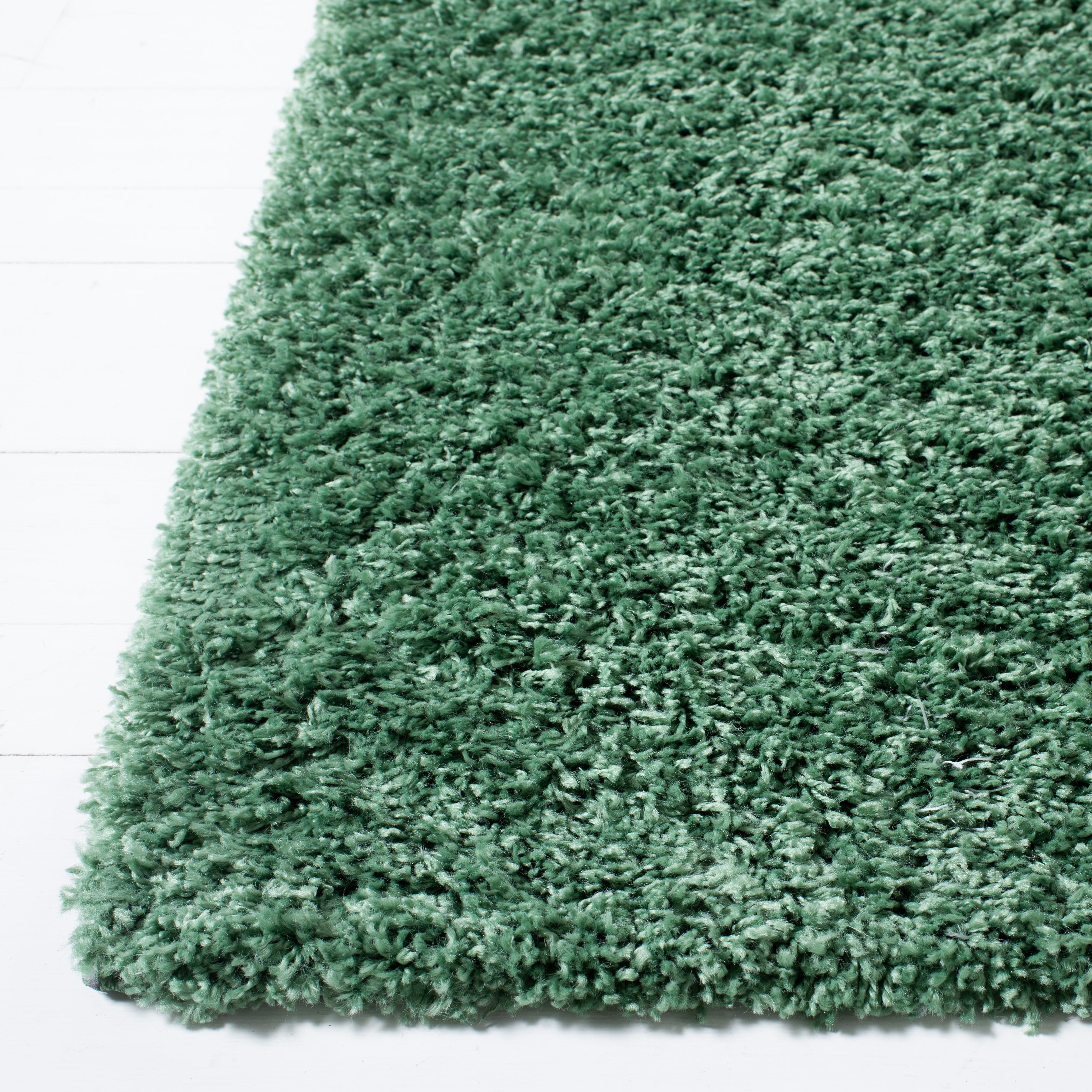 SAFAVIEH Venus Elijah Solid Plush Shag Area Rug, 4' x 6', Green