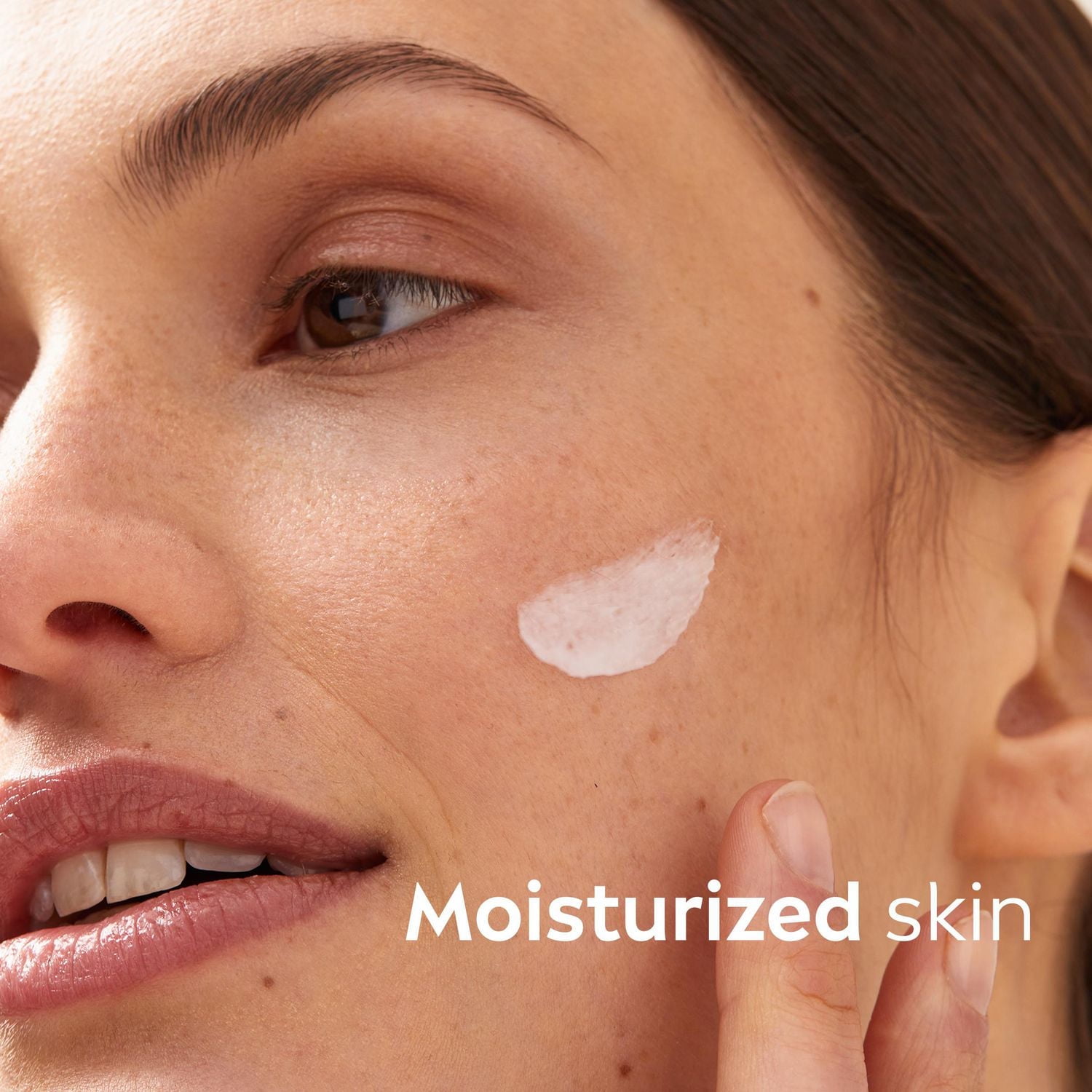 NIVEA Nourishing Day Cream with SPF 15 for Dry Skin, 50mL