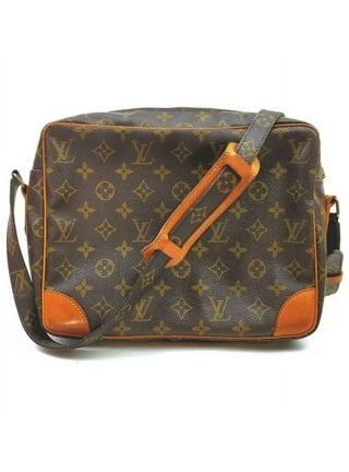 Louis Vuitton M40399 Monogram Waterproof Messenger Bag Crossbody or Shoulder  Bag