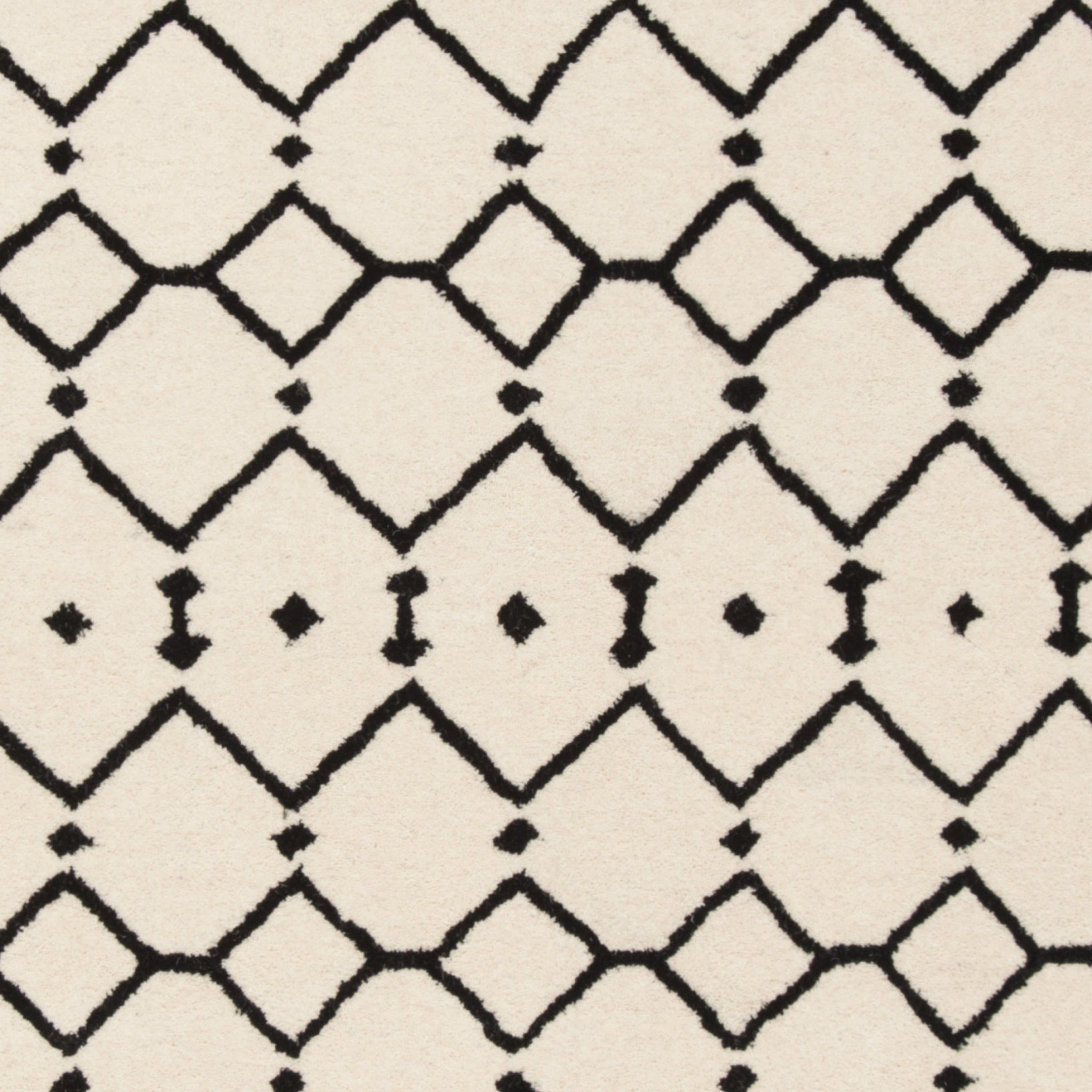 SAFAVIEH Himalaya Darin Geometric Wool Area Rug, Ivory/Black, 3' x 5'