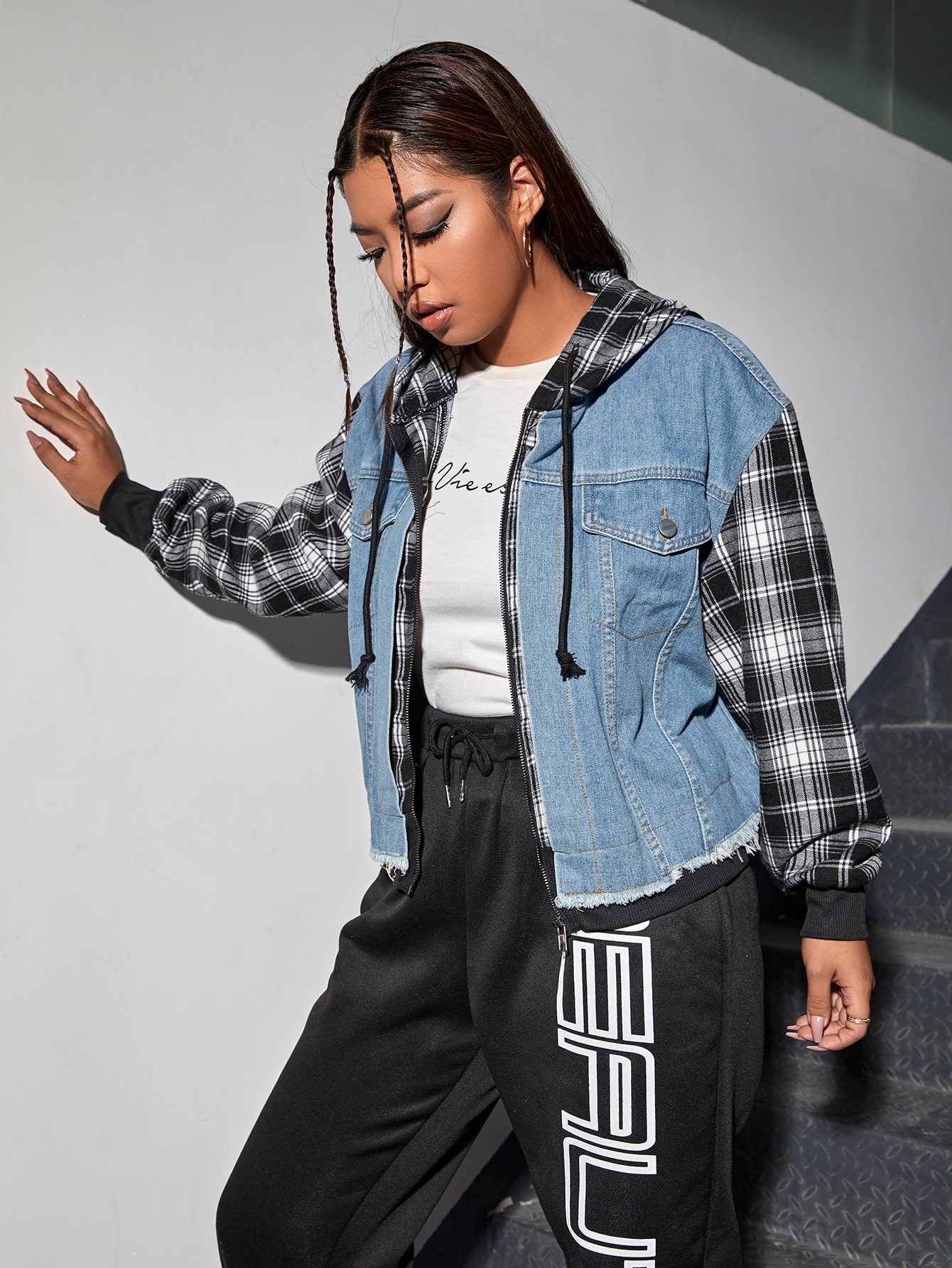Raw Trim Drawstring Hooded 