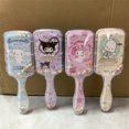 thumbnail image 3 of Botu, venta al por mayor, peine kawaii sanrio, anime Cinnamoroll Kuromi, melodía, peines para masaje del cuero cabelludo de dibujos animados, regalos de navidad, cepillo de pelo de aire, 3 of 4