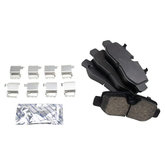 TRQ Rear Ceramic Brake Pad Set for Mercedes Benz Metris Van BFA14293 Fits select: 2016-2019 MERCEDES-BENZ METRIS