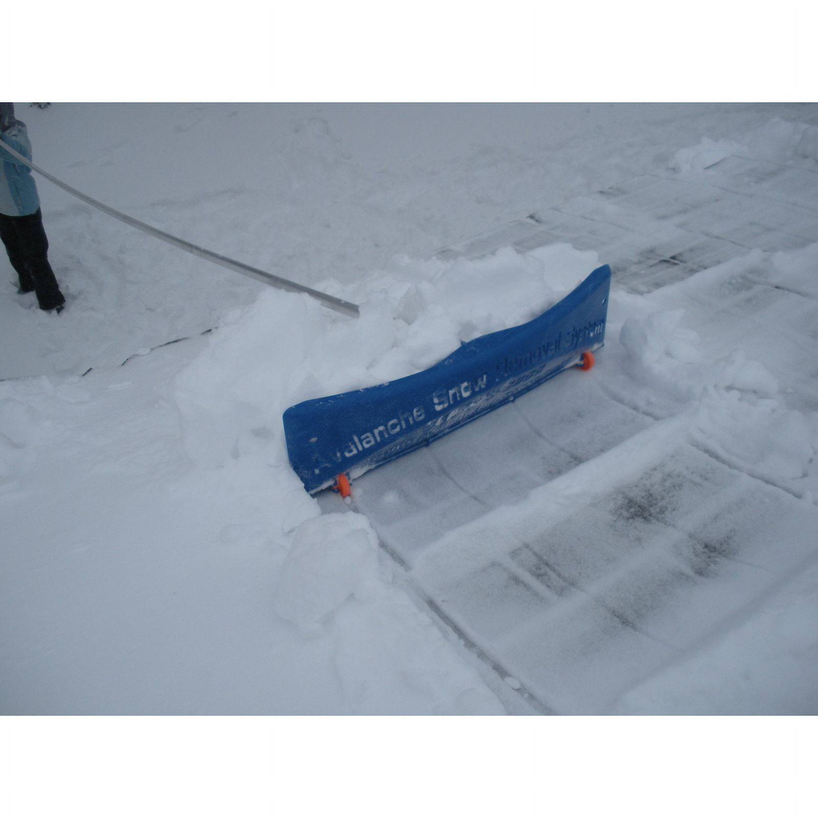 Avalanche 20 ft. L x 24 in. W Roof Rake