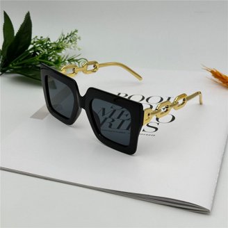 Women display picture 1