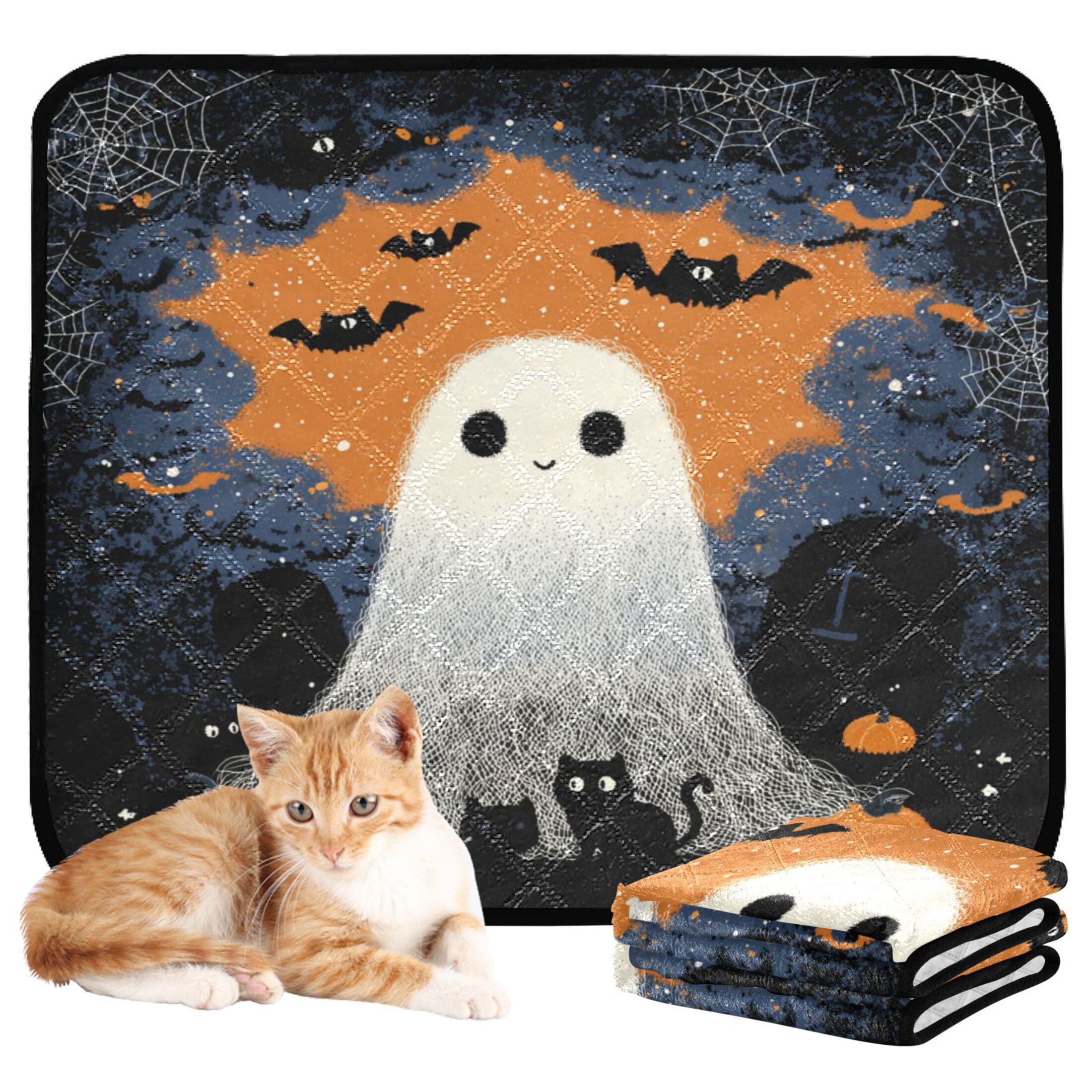Qxltty Cute Little Ghost Cat litter Pads Pet Set of 2 Diaper Mats Center Anti-leakage Layer Absorbent Soft and Comfortable