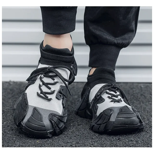 Nuevas zapatillas de deporte de suela gruesa de moda para hombre, edición coreana, calcetines con patas, zapatos individuales para hombre