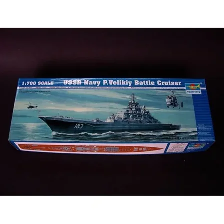 Trumpeter 05710 1/700 USSR Navy P.Velikiy Battle Cruiser - Scale Model Kit