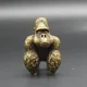 thumbnail image 2 of Estatua de gorila de latón clásico chino, adorno de escritorio de estudio antiguo, mesa de té, mascota, estatuilla de Animal de cobre puro sólido, decoración, 2 of 5