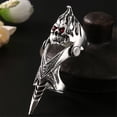 thumbnail image 4 of Fiudx Anillo de Calavera de Moda, Diseño de Articulaciones Dominantes, Galvanoplastia de Color, Apariencia Exquisita y Elegante, Ideal para Exhibiciones de Aniversario de Bodas, Accesorio Unisex., 4 of 6