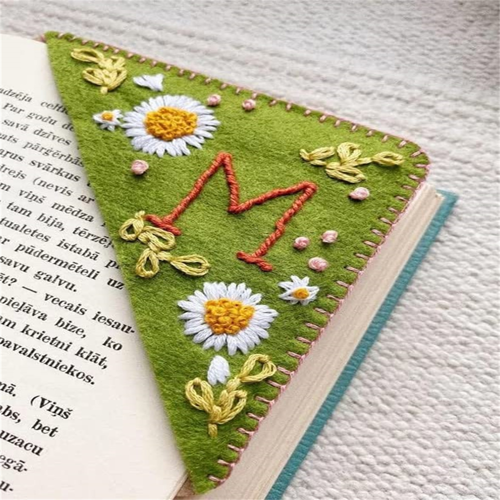 Personalized Hand Embroidered Corner Bookmark,Hand Stitched Felt Corner
