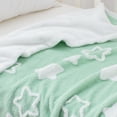 thumbnail image 3 of Manta de bebé TCOYIWL reversible con forma de estrella Jacquard 84 x 109 cm, color verde, 3 of 8