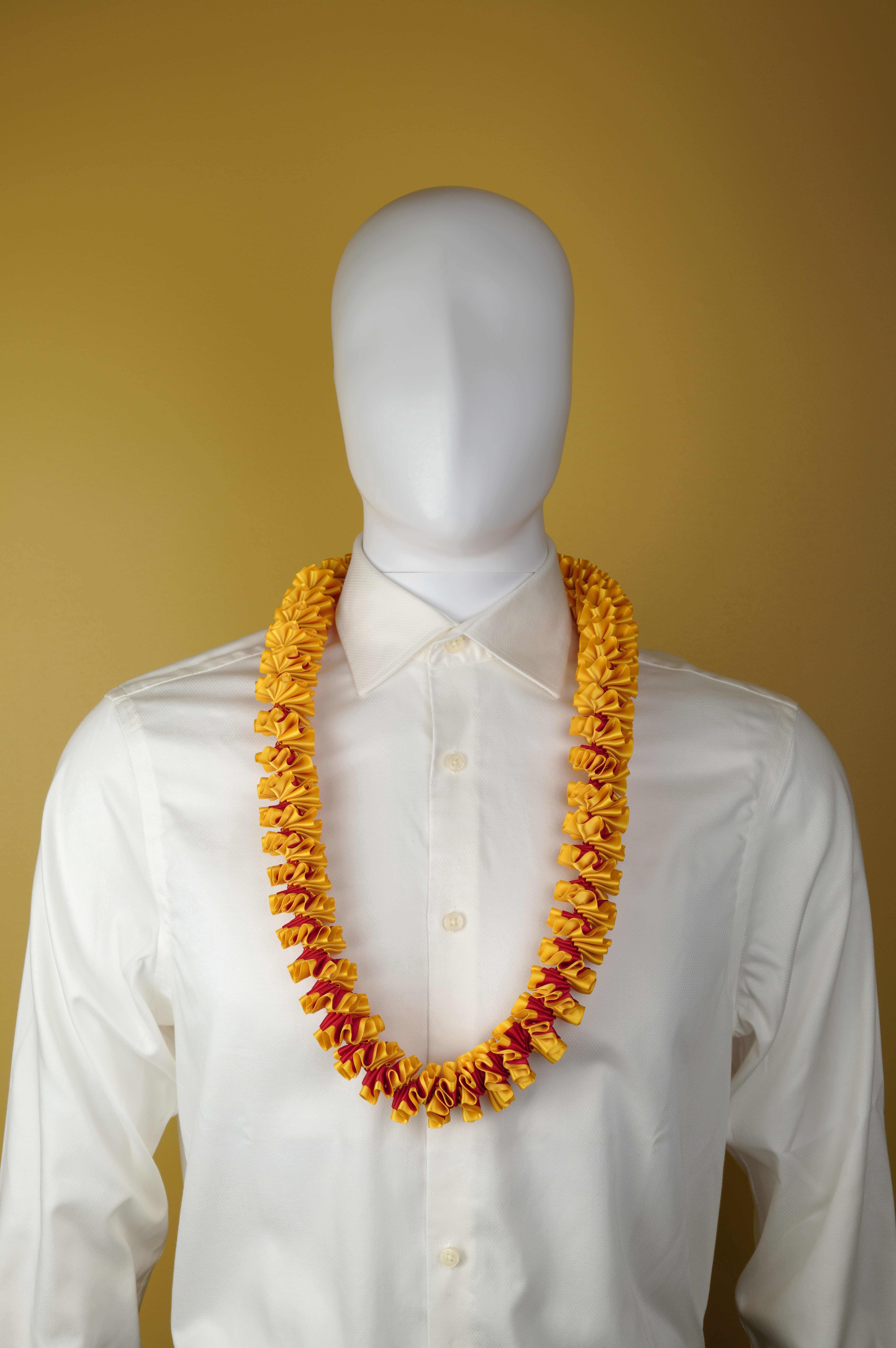 Maxport Corporation Ribbon Lei Red/lt. Gold
