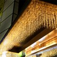thumbnail image 5 of Luces solares de Navidad con forma de carámbano para exteriores, cortina de luces centelleantes con control remoto, cadena de luces en cascada de 8 modos para decoración del hogar, 5 of 5