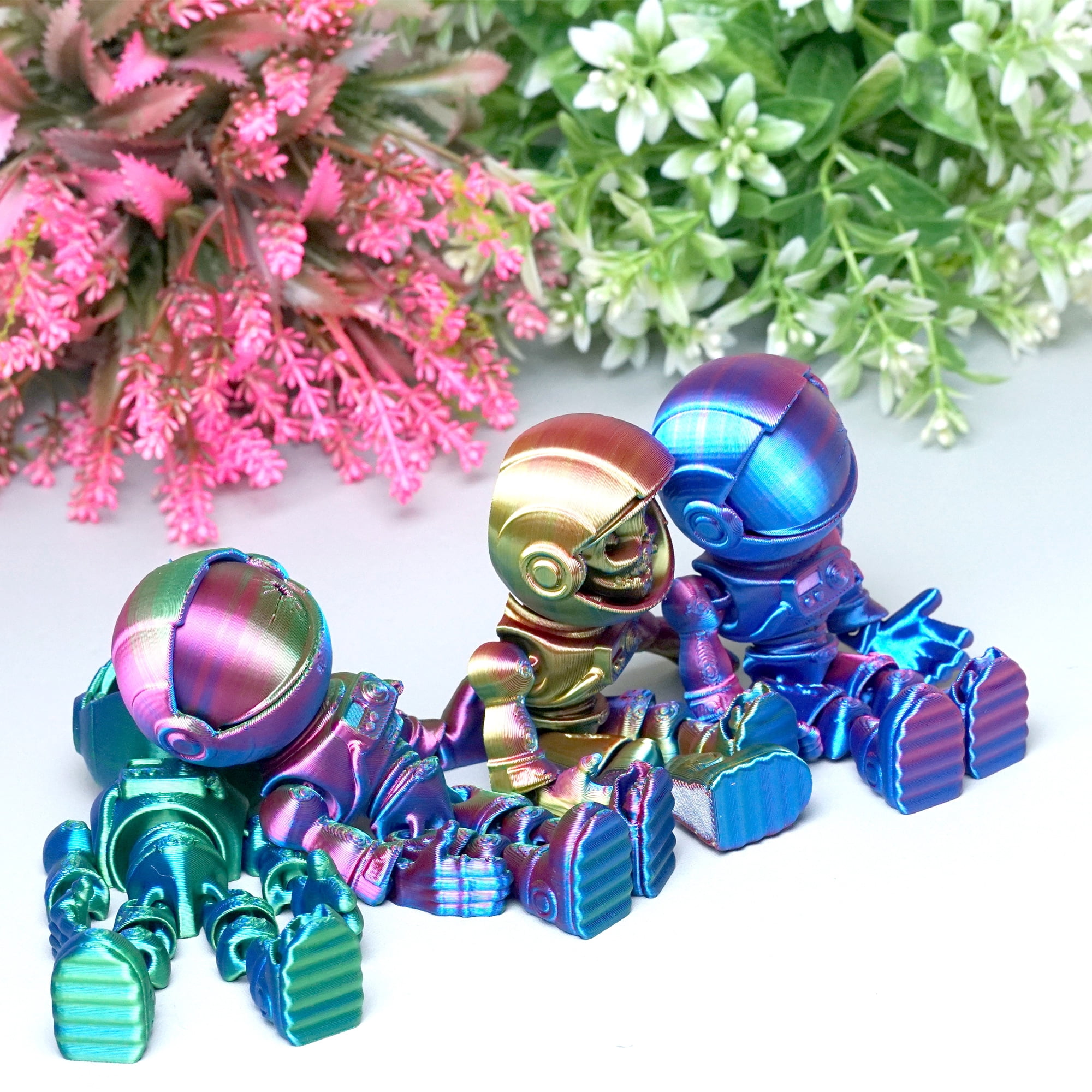 4pcs/set 3D Printed astronaut ,Flexible Joint Animal lacertid Figurines,Realistic Eyes, Home Office Decor,Fidget Toy for Adults Teens Boy Festival Gifts
