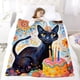 thumbnail image 5 of Fiesta del Gato Negro anti-pilling, suave, ligera, esponjosa y acogedora de lujo para hogar y cocina – Perfecta para niños y adultos, 100 x 150 cm, 5 of 6