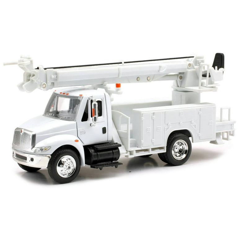 International 4200 Digger Service Truck - White Long Haul Trucker