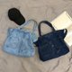 thumbnail image 4 of Qarigey Bolso de hombro de mezclilla Color sólido Crossbody Tote Casual Case Bolsa de mano de gran capacidad Bolsas de mensajero portátiles Suministros Bolsas de mensajero y de hombro Azul claro Qarigey AP014191-02, 4 of 6