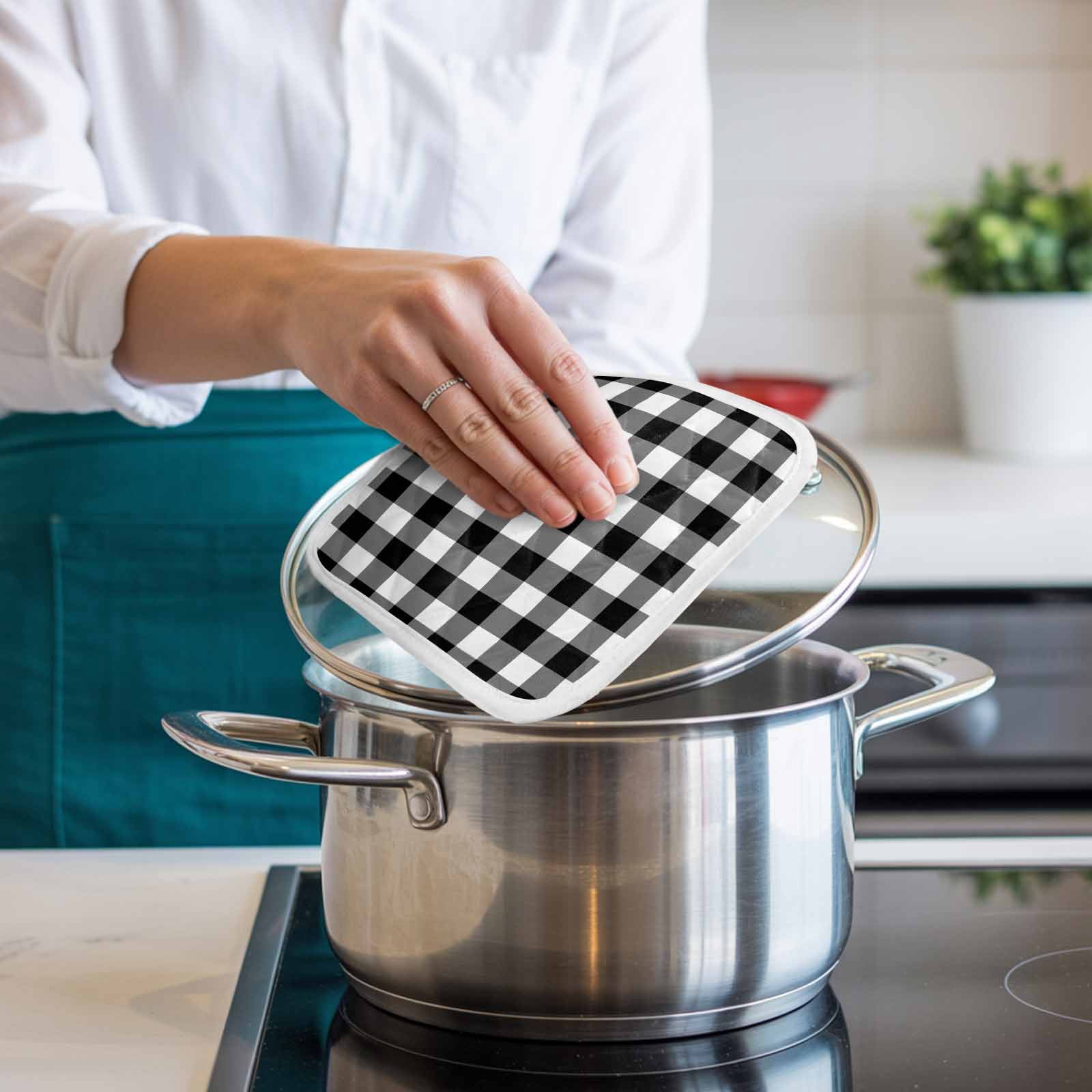 Black White Plaid Pot Holders for Kitchen Heatproof Potholder, 2 Pack Gradient Geometric Buffalo Checkered Hot Pads Multipurpose Oven Pads Cloth Potholders Trivet for Cooking and Baking