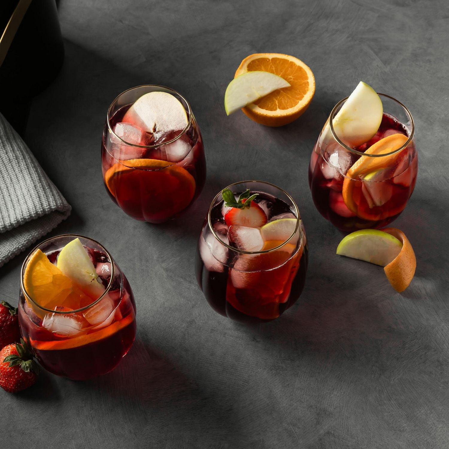 Ensemble de 4 verres à vin sans pied festonnés avec bordure dorée de Thyme & Table Glass