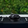 thumbnail image 4 of Ambientador de Coche con Energía Solar, Difusor de Aromaterapia, Accesorios para Vehículos con Purificador de Aire de Coche con Giratoria, D Negro Baoblaze Difusor de aroma de coche, 4 of 8