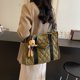 thumbnail image 2 of Bolso Mano Puffer para Mujeres Hombres Correa Ajustable Satchel Monederos, 2 of 9