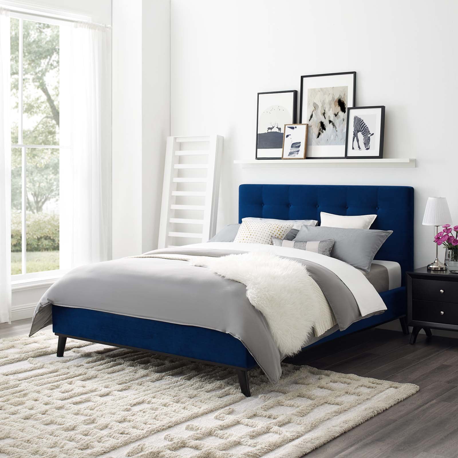 Contemporary Modern Urban Designer Bedroom Queen Size Platform Bed