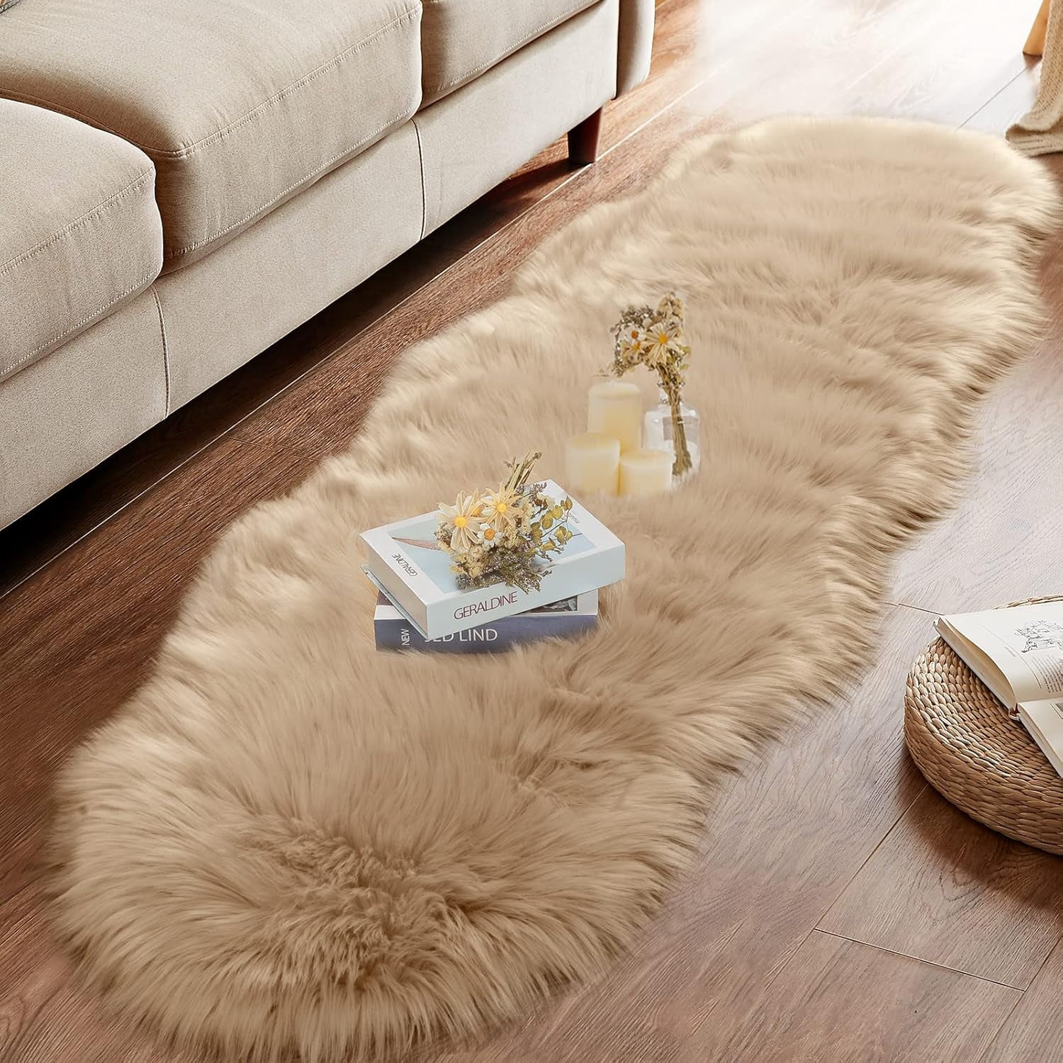 Ultra Soft Faux Sheepskin Fur Rug Fluffy Rug for Bedroom Fuzzy Carpet for Living Room, Beige