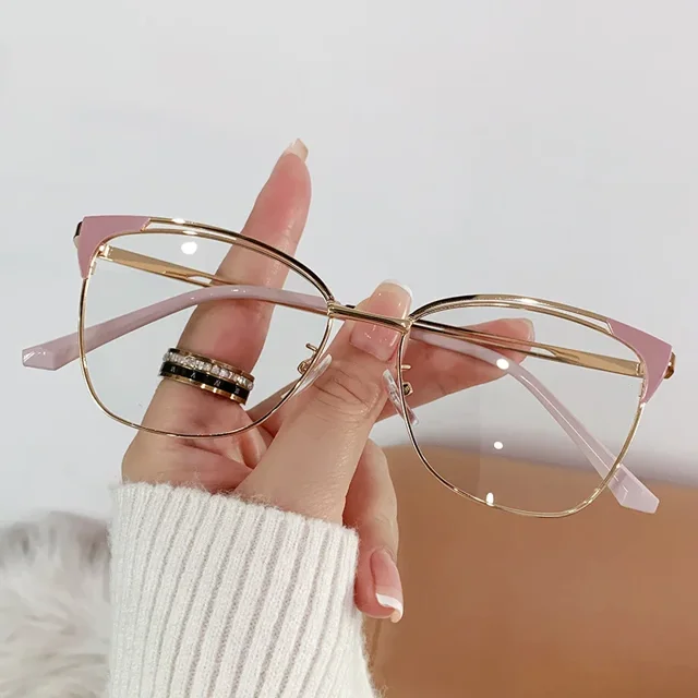 Retro Lady Cat Eye Glasses Frame Anti Blue Light Photochromic Glasses Computer Goggles Women Eyewear Gafas Mujer Anti Luz Azul Pink gold Photochromic|https://ae01.alicdn.com/kf/S3d70f1a3d4444c489a6a98