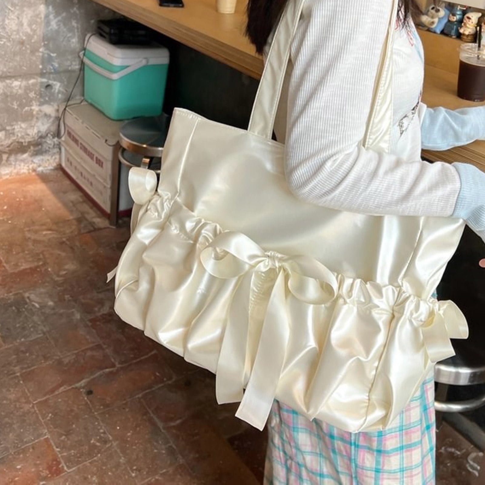Unique Nylon Itabag with Clear Window Pin Display Bags Versatile Shoulder Purse Casual Handbag for Daily Use and Cosplay